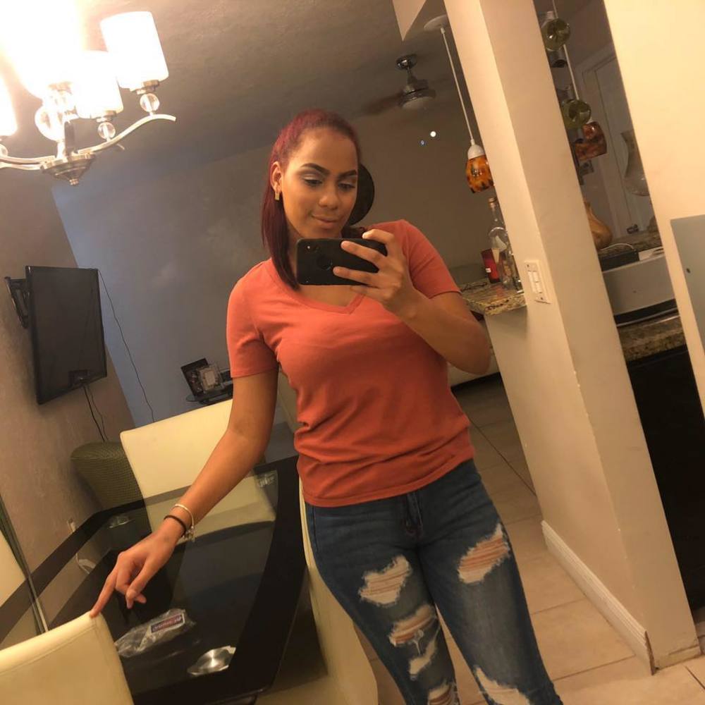 Meet your Posher, Tania